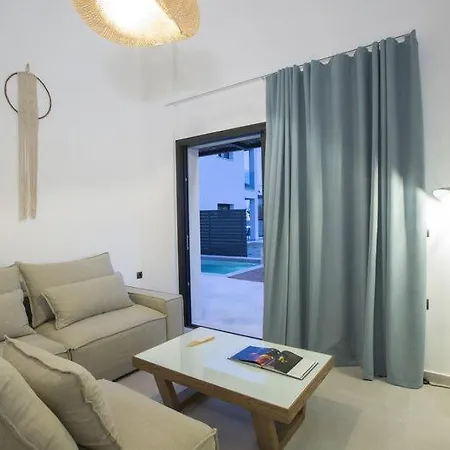 Seascape - Beachfront Villa