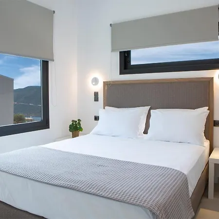 Seascape - Beachfront *