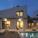 Seascape - Beachfront וילה ואסיליקי