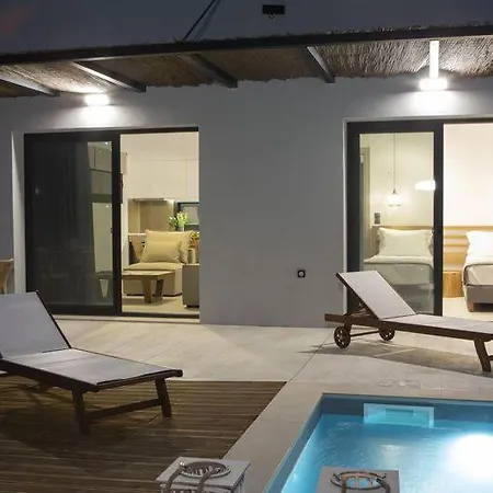 Seascape - Beachfront *