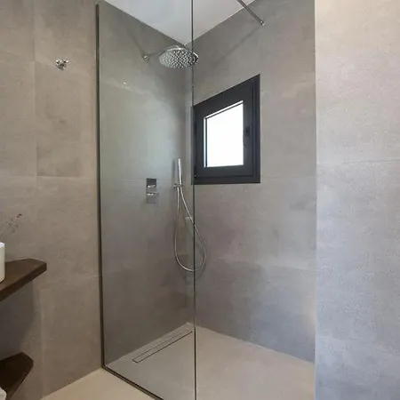 Seascape - Beachfront Βίλα Βασιλική