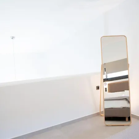 Seascape - Beachfront Βίλα