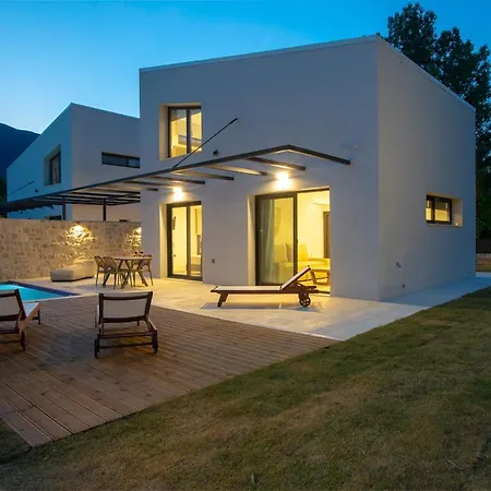 Seascape - Beachfront * Vasiliki