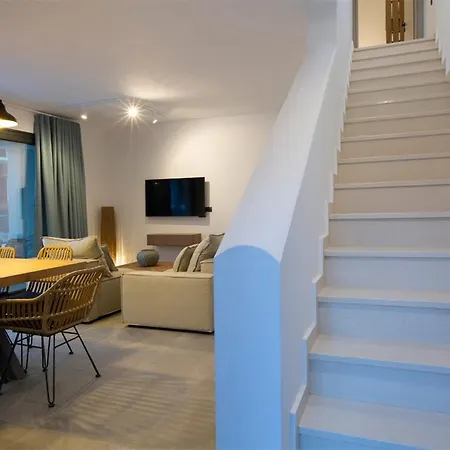 Villa Seascape - Beachfront *