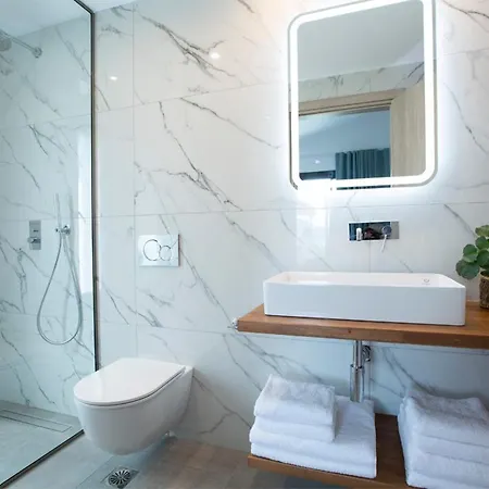 Seascape - Beachfront * Βασιλική