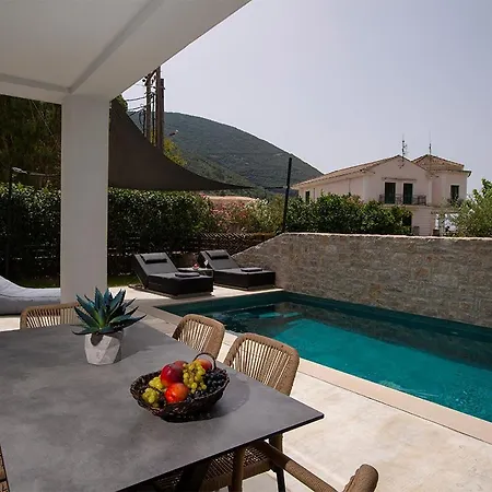 Seascape - Beachfront Vilă