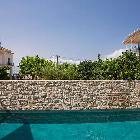 Villa Seascape - Beachfront Vasiliki