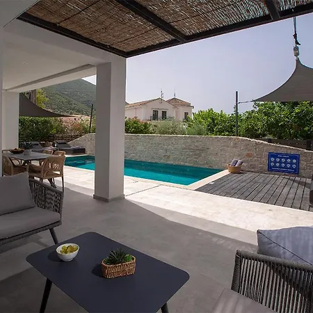 Villa Seascape - Beachfront *