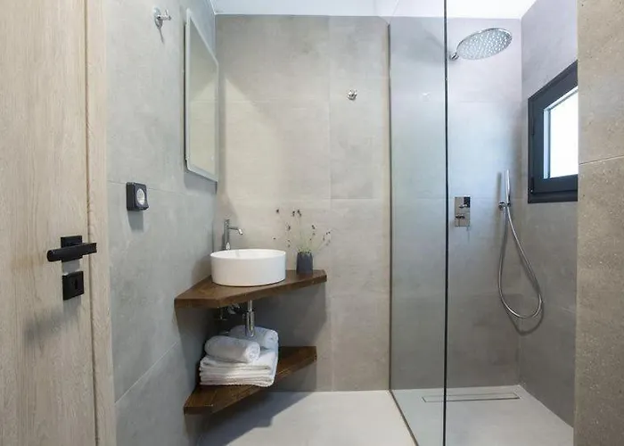 Seascape - Beachfront Vilă Vasiliki