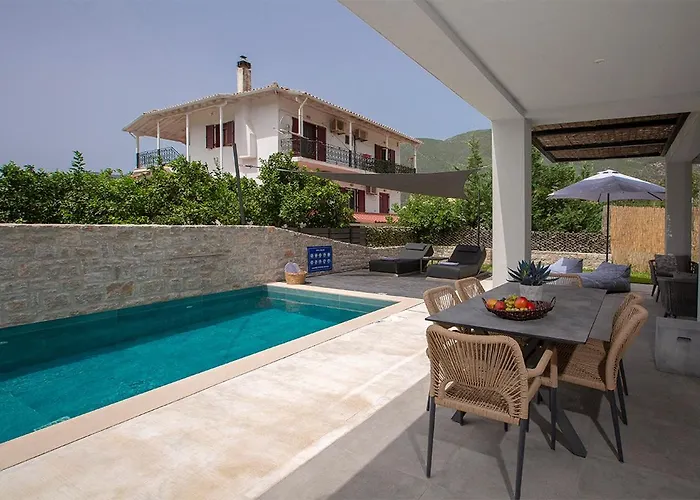 Seascape - Beachfront *